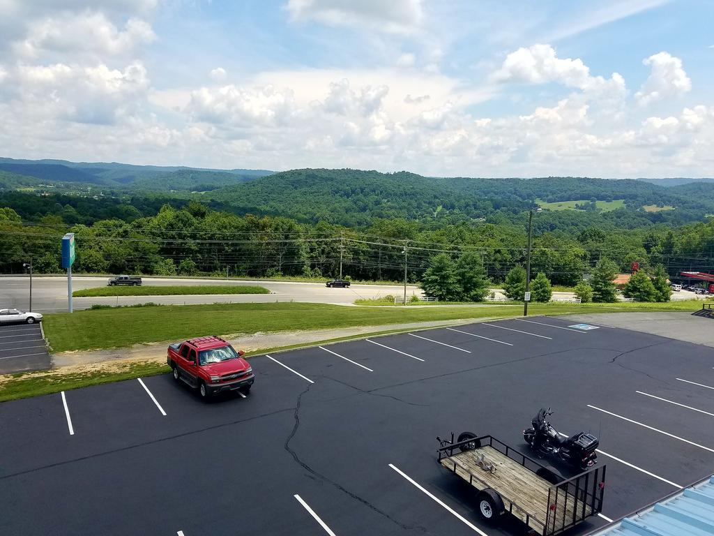 Baymont By Wyndham Cookeville Exteriör bild